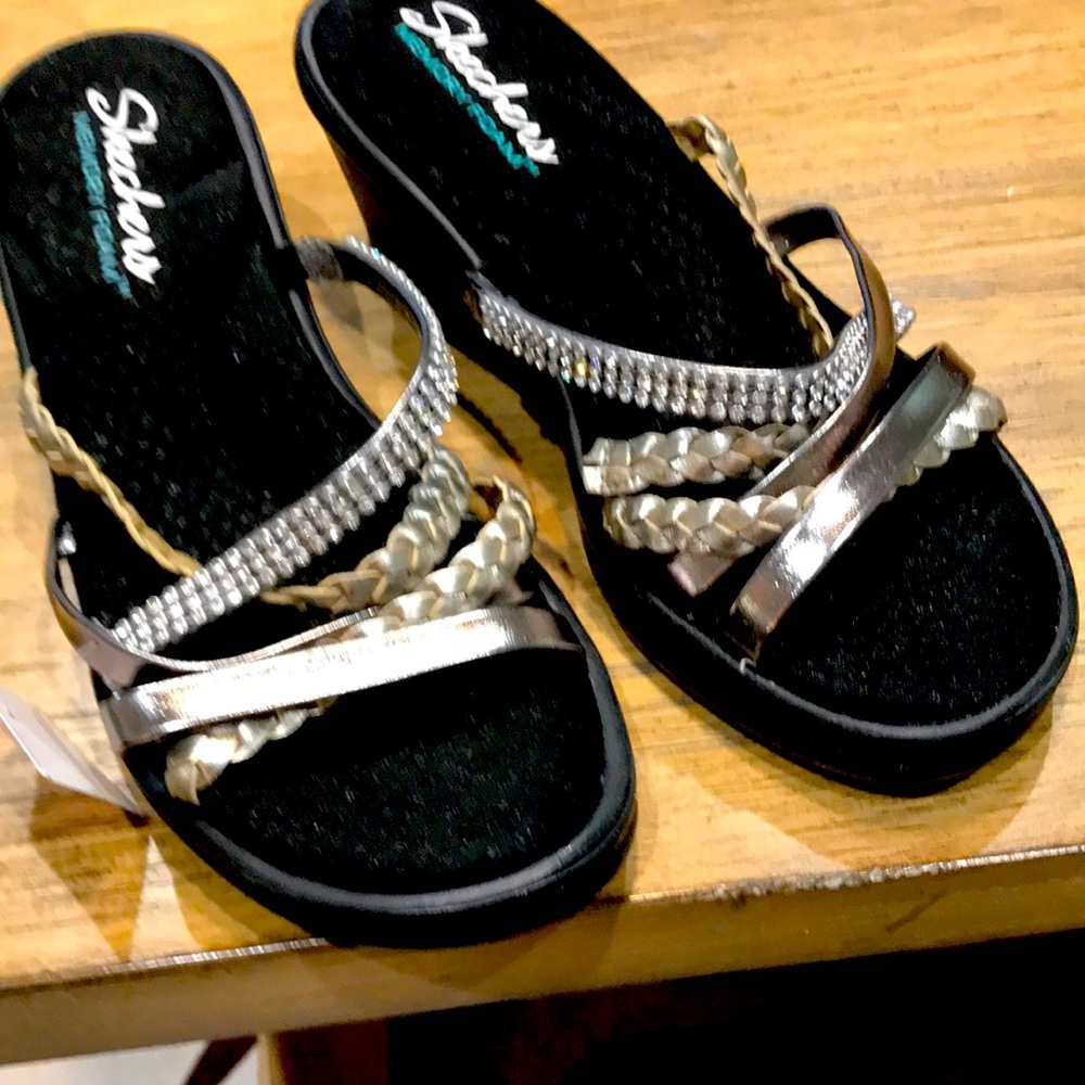 COPY - Skechers sandals..6.5…new